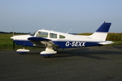 Piper PA-28-161 Cherokee Warrior II - 28-7816196 / G-SEXX - Royaume-Uni / Privé